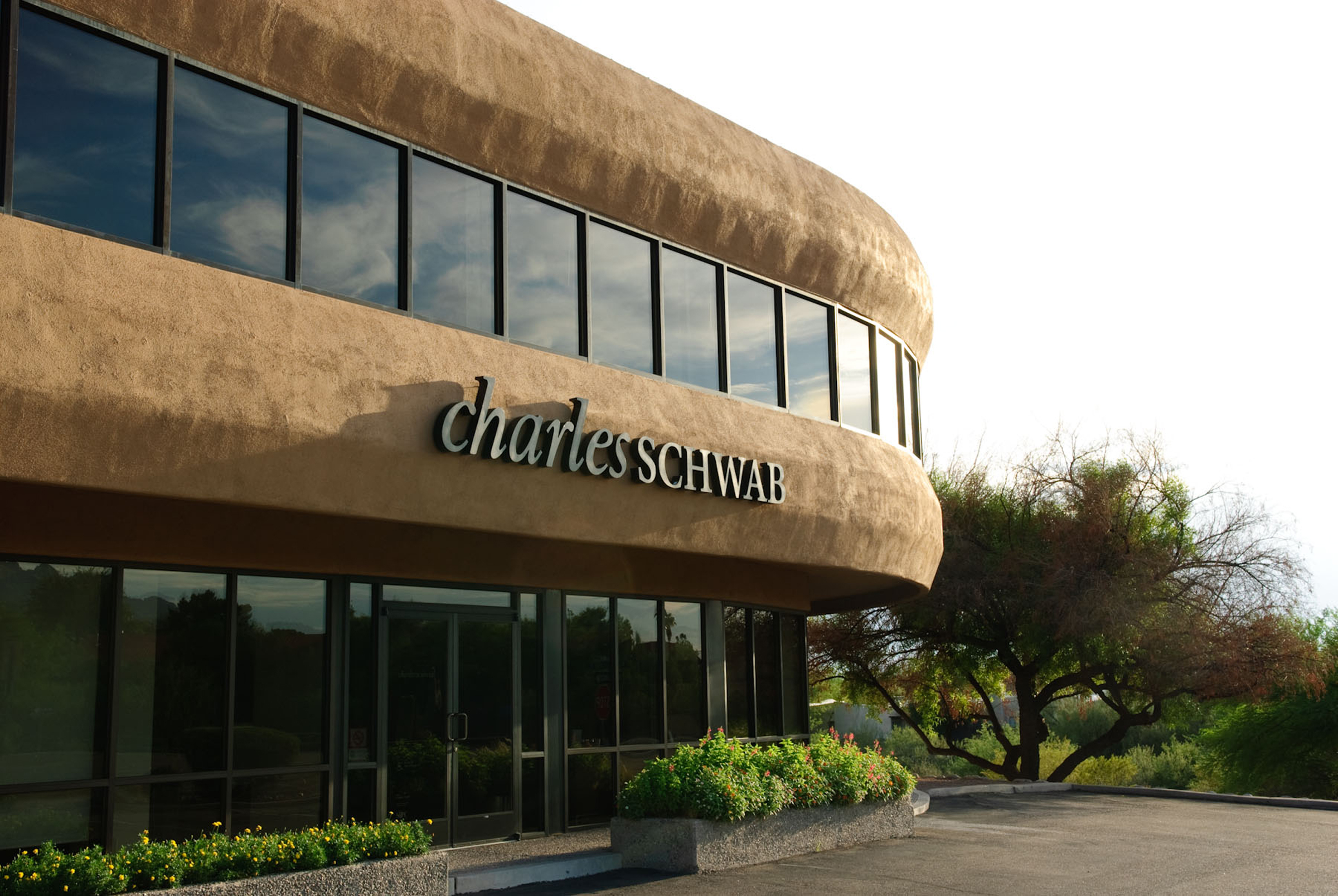 Charles Schwab 01