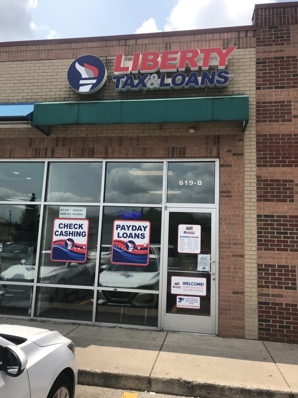 Liberty Tax & Loans 01
