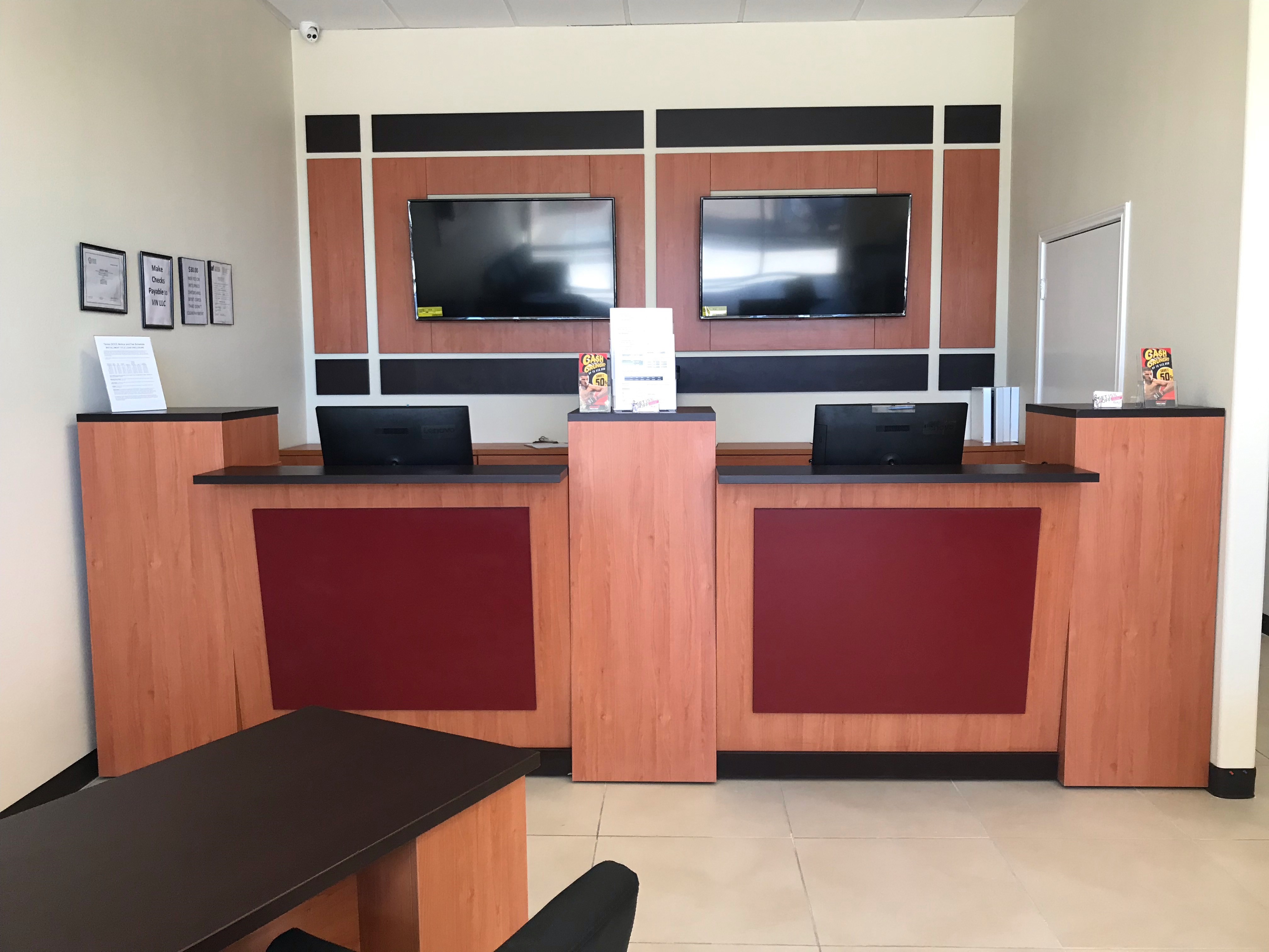 Discount Car Title Loan - McAllen: 10th & Nolana Ave 01