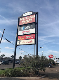 Discount Car Title Loan - McAllen: 10th & Nolana Ave 02