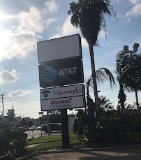 Discount Car Title Loan - McAllen: 10th & Nolana Ave 03