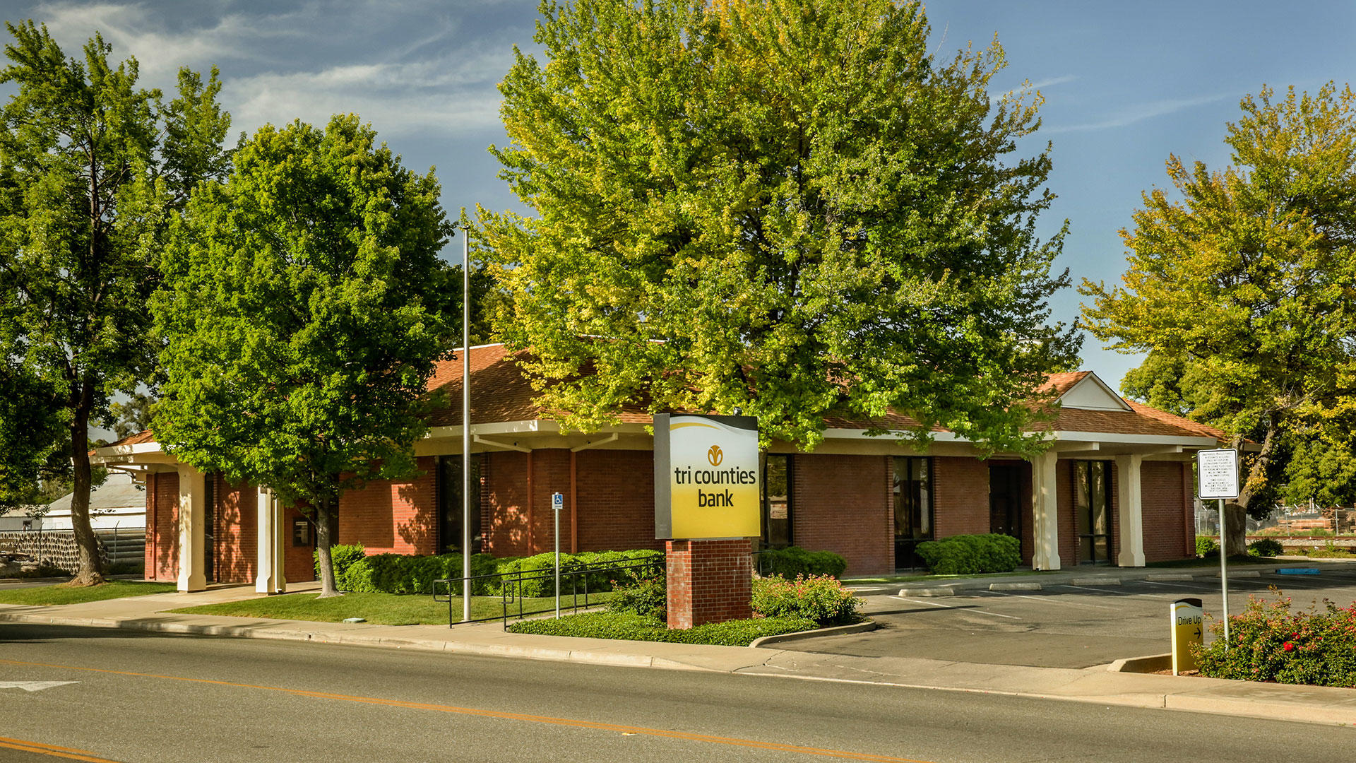 Tri Counties Bank 01