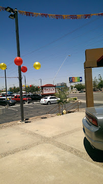 Rocky's Auto Credit 03
