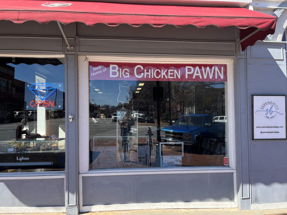 Big Chicken Pawn 01
