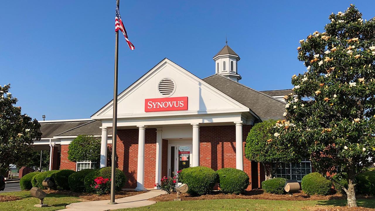 Synovus Bank 01