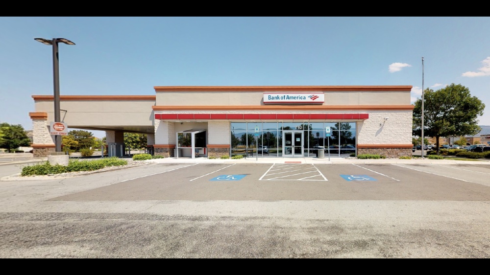 Bank of America (with Drive-thru ATM) 01