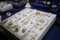 La Familia Pawn and Jewelry Miami 03