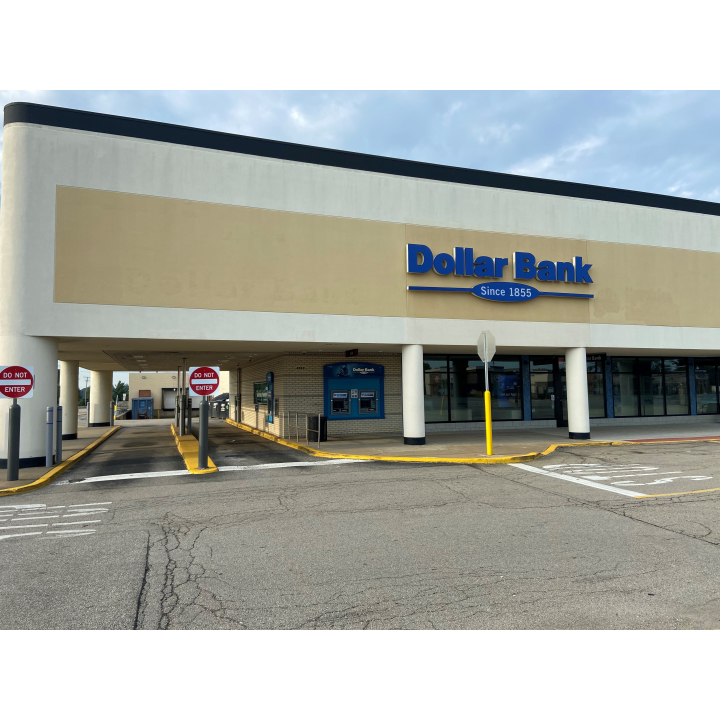 Dollar Bank 01