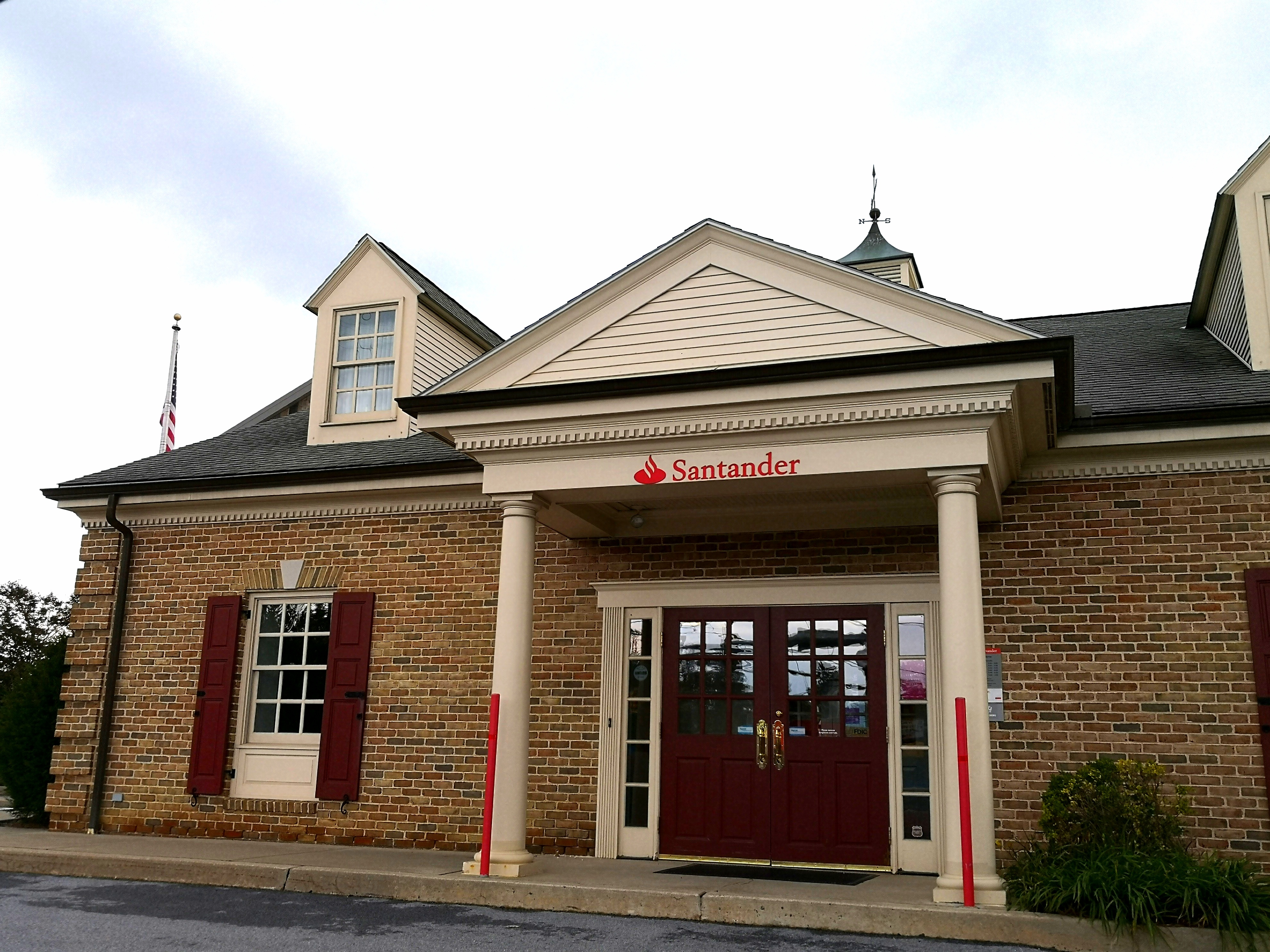 Santander Bank Branch 01