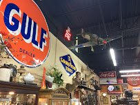 Pawn & Antique Exchange 04