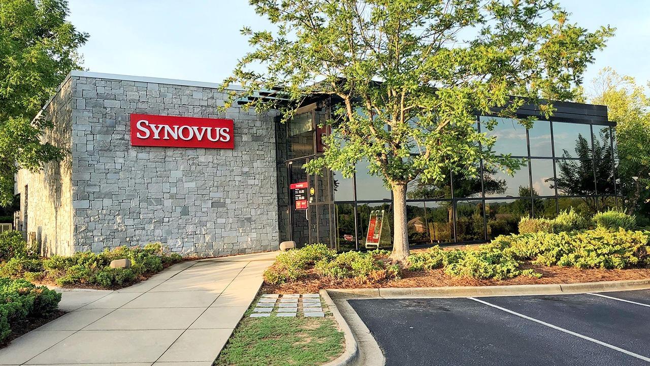 Synovus Bank 01