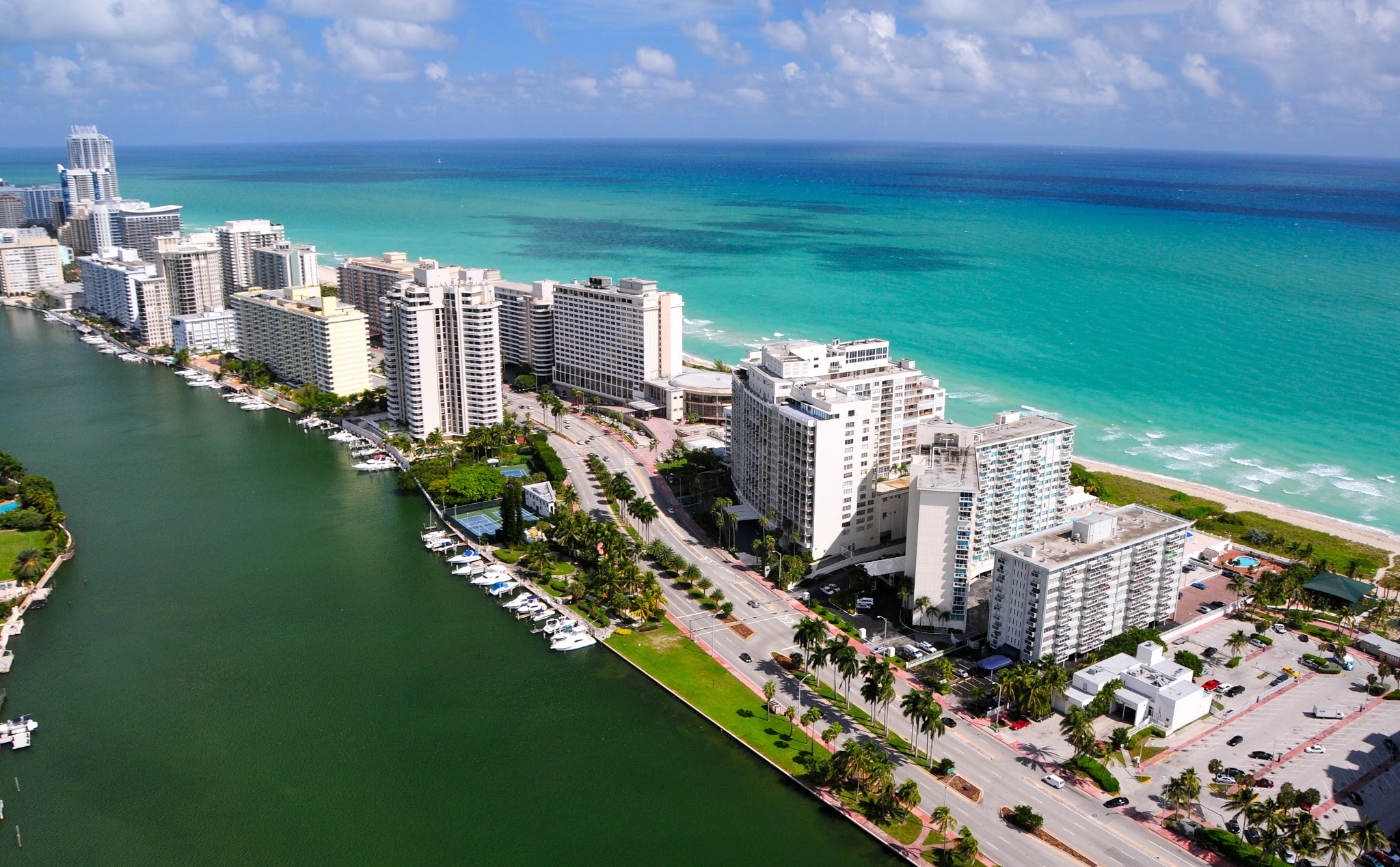 Quontic Bank - Miami Loan Office 01