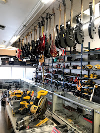 A Pawn Shop 04