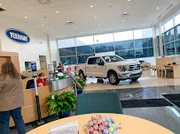 Shults Ford of Harmarville 03