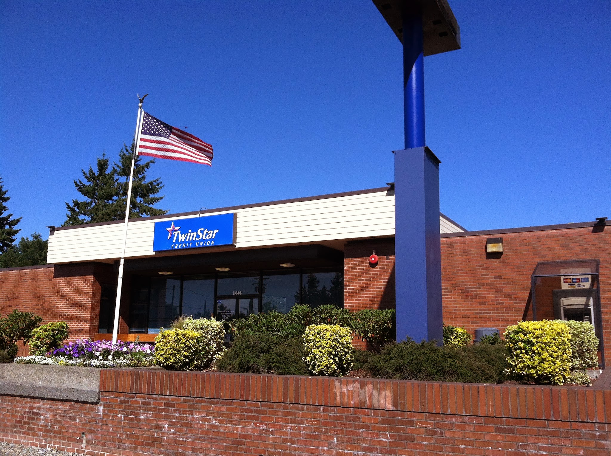 TwinStar Credit Union Spanaway 01