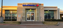 Bank of America (with Drive-thru ATM) 02