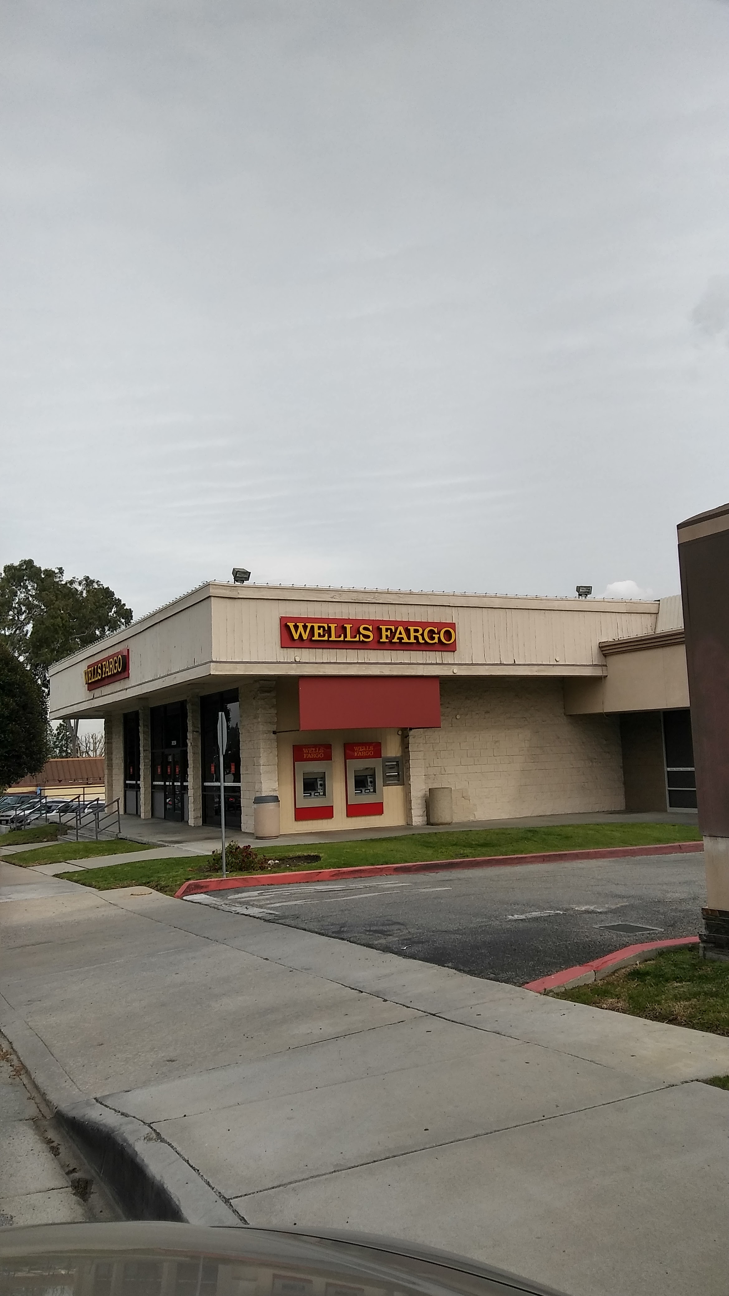 Wells Fargo Bank 01