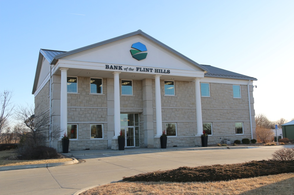 Bank of the Flint Hills 01