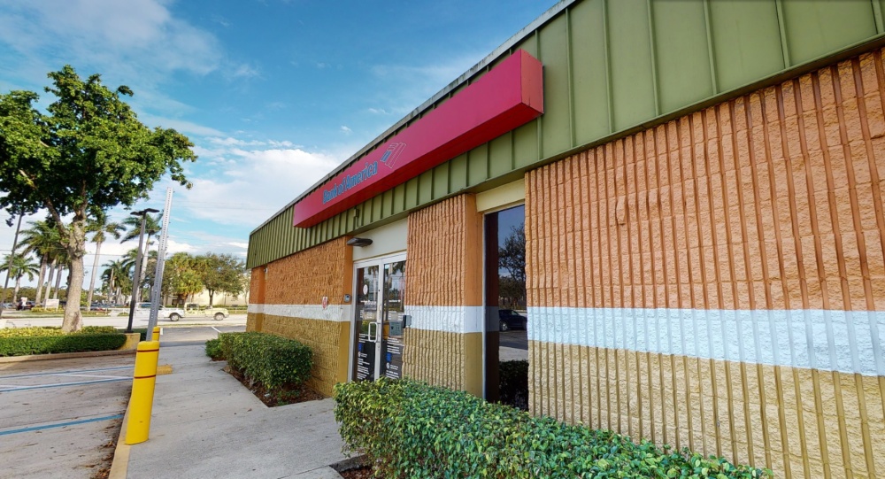 Bank of America (with Drive-thru ATM) 01