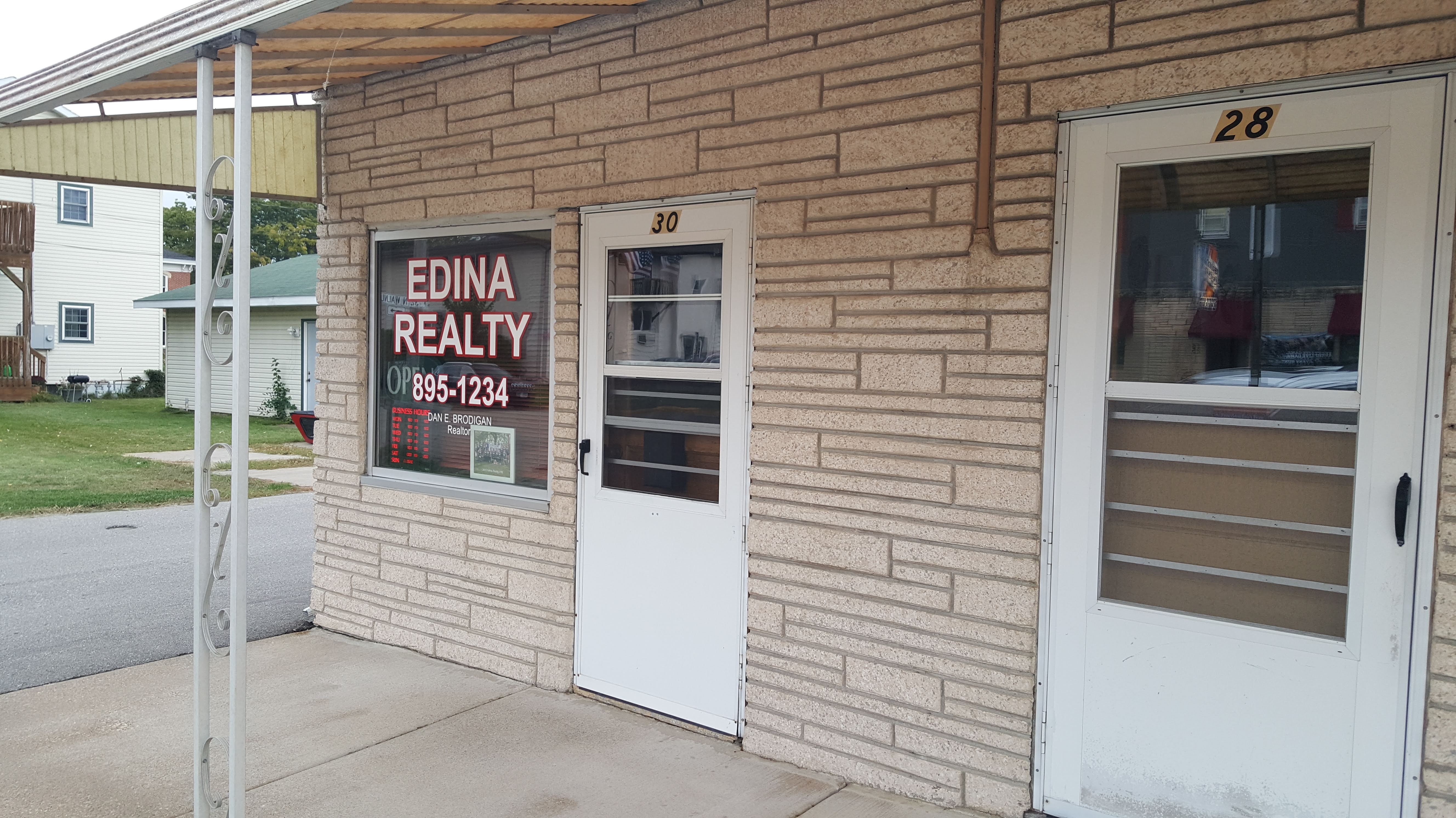 Edina Realty 01