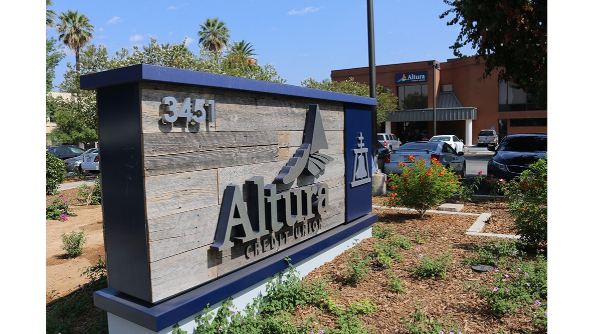Altura Credit Union 01
