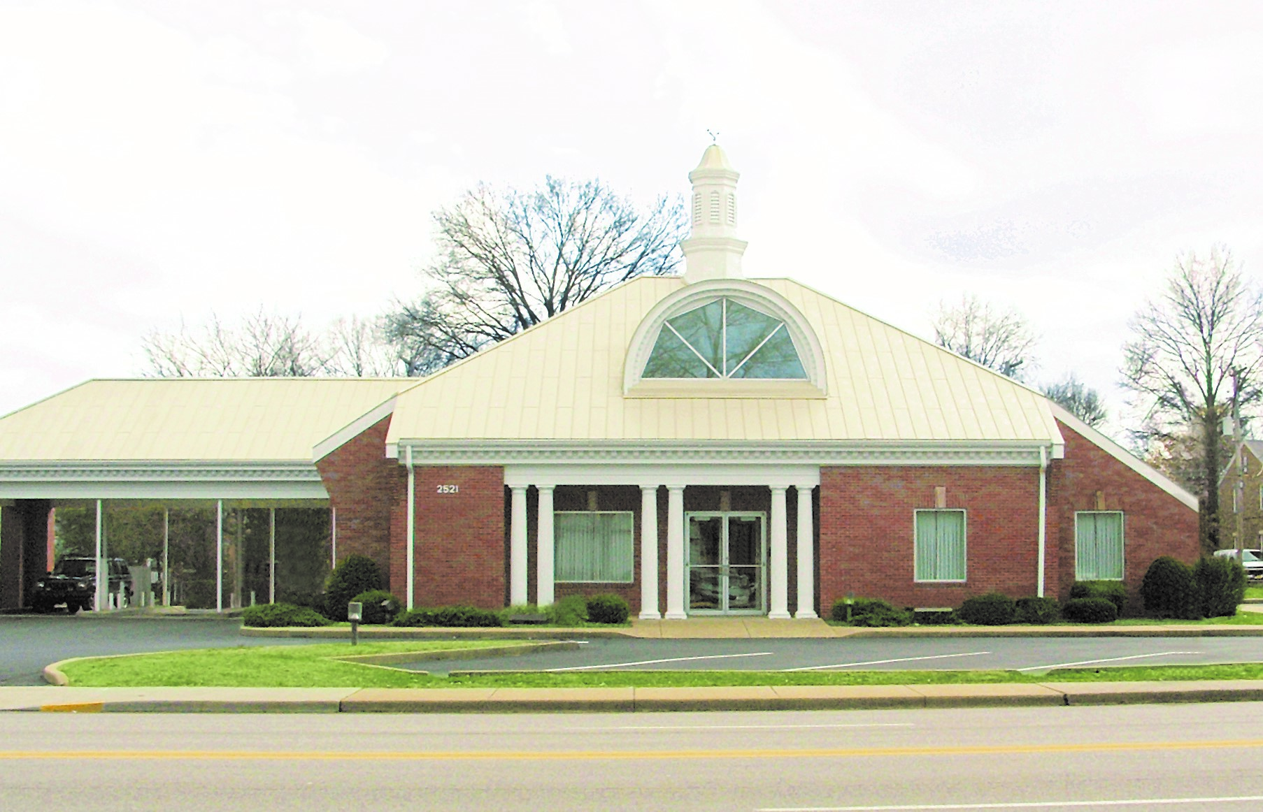 Diamond Valley Federal Credit Union - Ross Center Branch 01