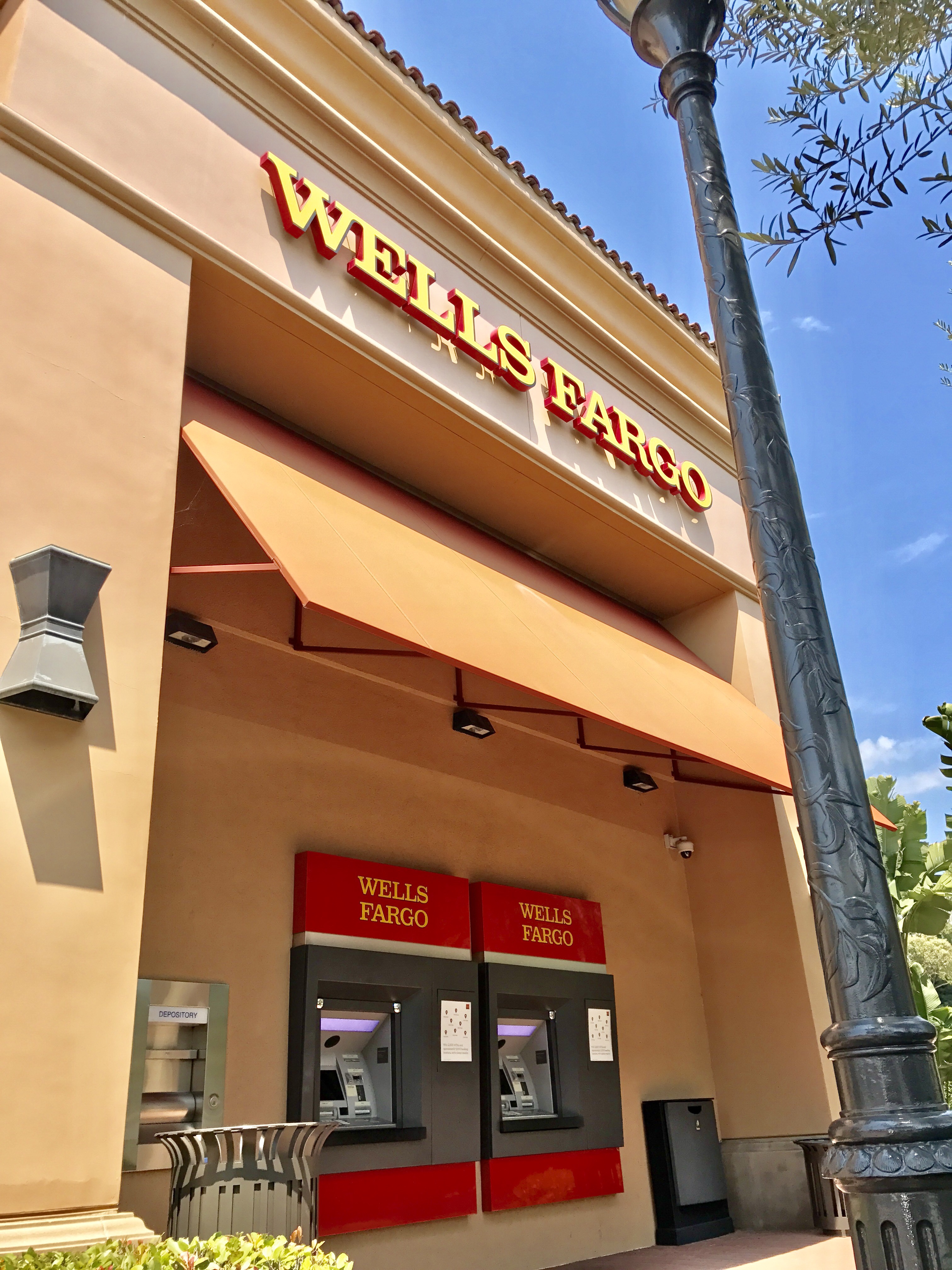 Wells Fargo Bank 01