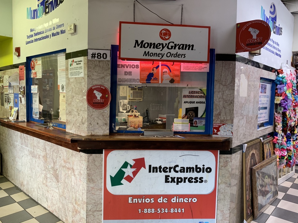 Mundo Envios Inc "Plaza Mexico" 01