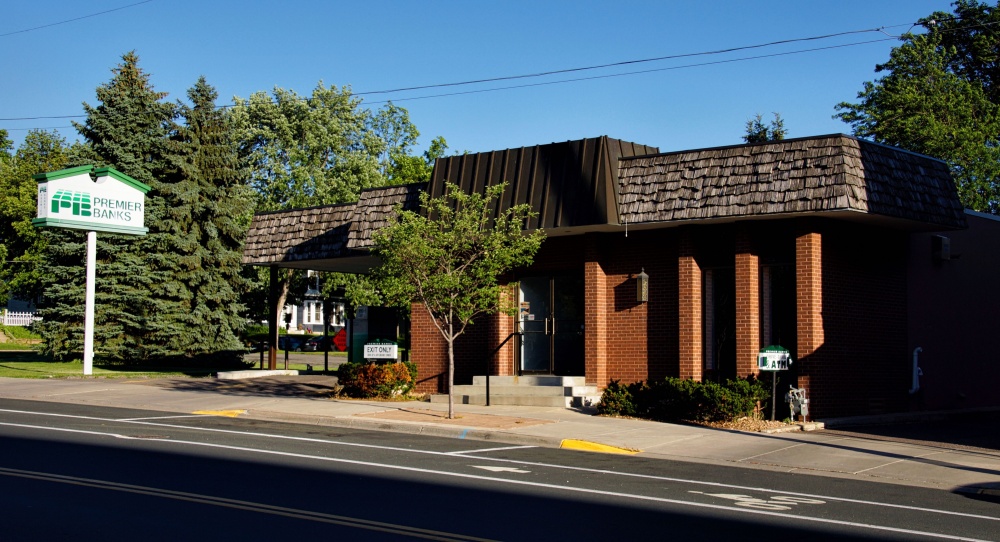 Premier Bank Northfield 01