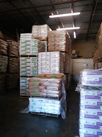 Baker's Cash & Carry 01