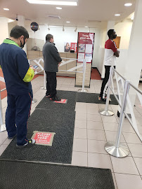 Bank of America (with Drive-thru ATM) 04