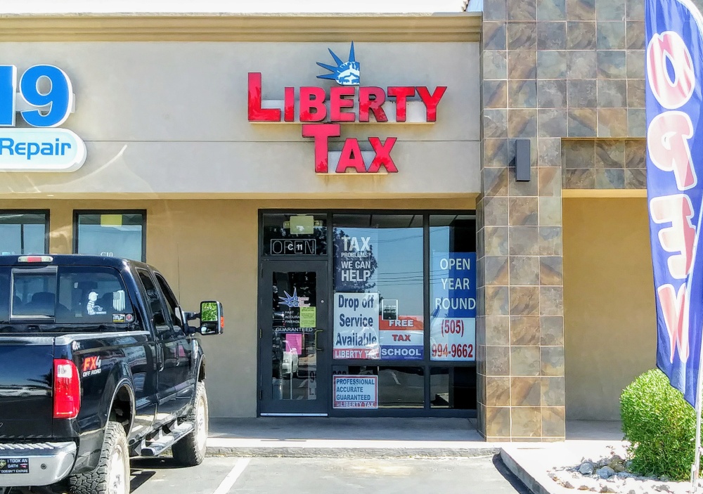 Liberty Tax & Loans 01
