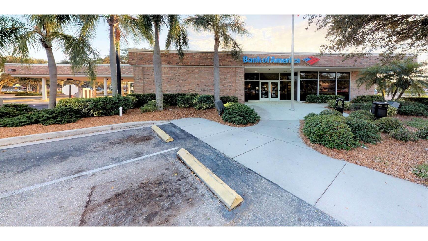 Bank of America (with Drive-thru services) 01