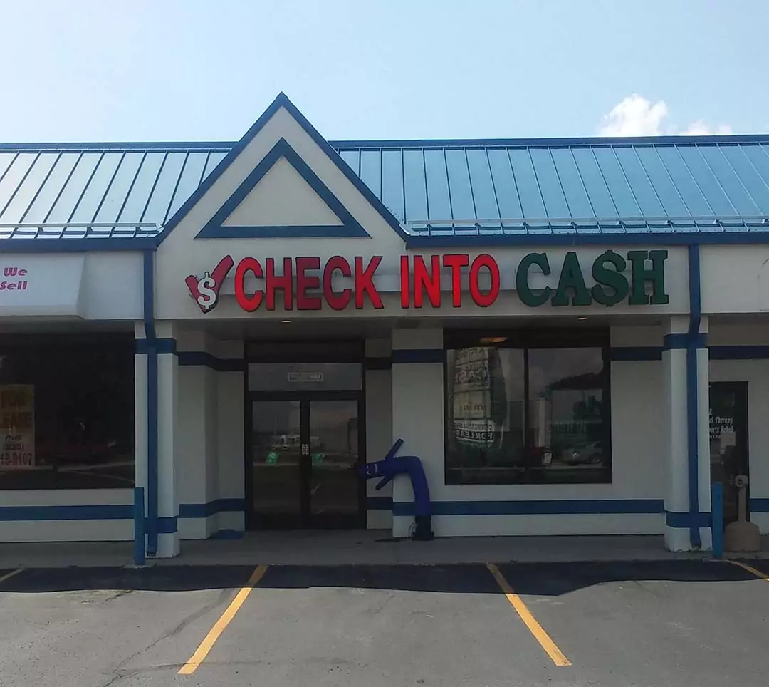 Check Into Cash 01