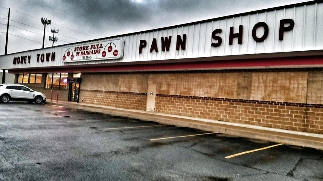 Money Town Pawn Shop 01