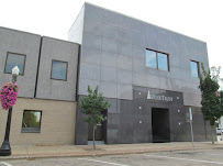 WoodTrust Bank 02