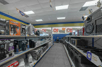 La Familia Pawn and Jewelry Oak Ridge 01