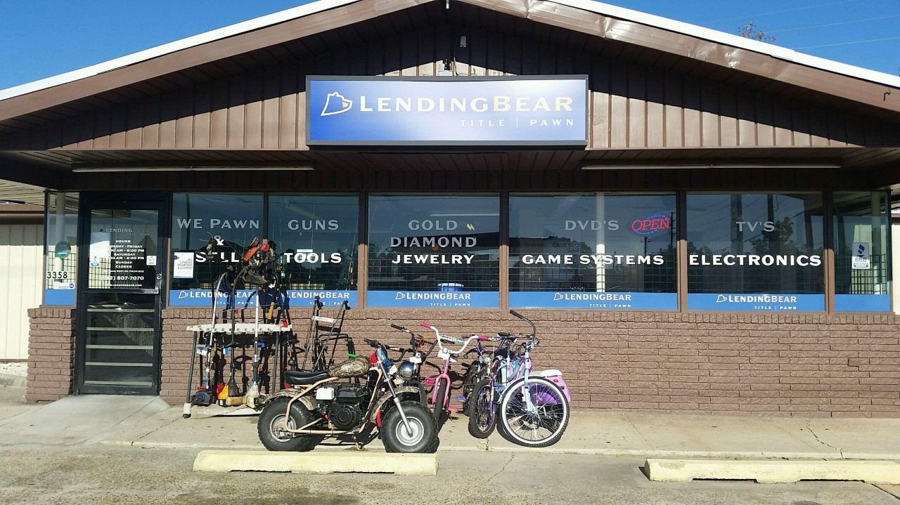Lending Bear 01