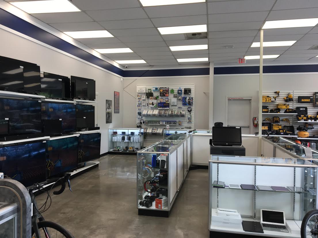 Pawn 1 Federal Way 01