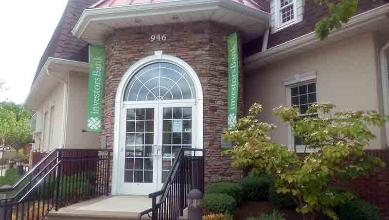 Investors Bank 01