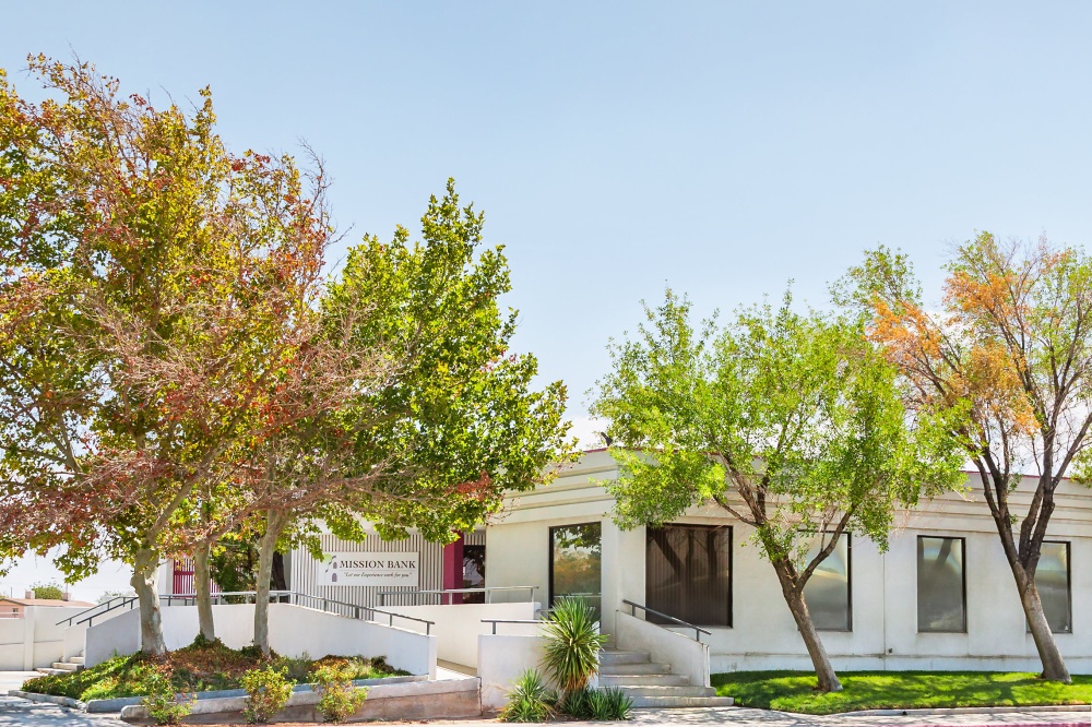Mission Bank - Ridgecrest 01