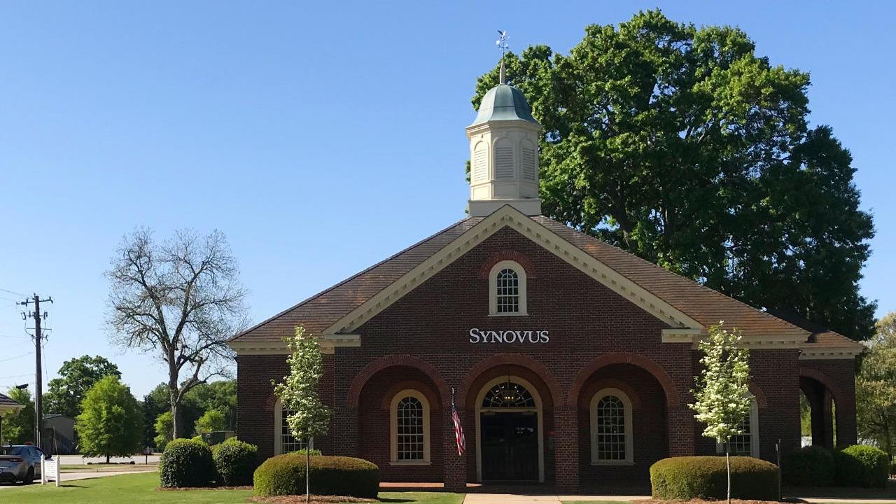 Synovus Bank 01