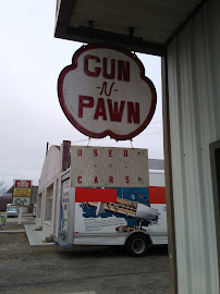 Waldron Gun & Pawn Shop 02