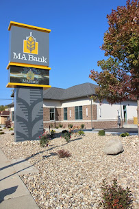 MA Bank 03