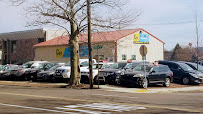 CAR MART AUTO CENTER 04