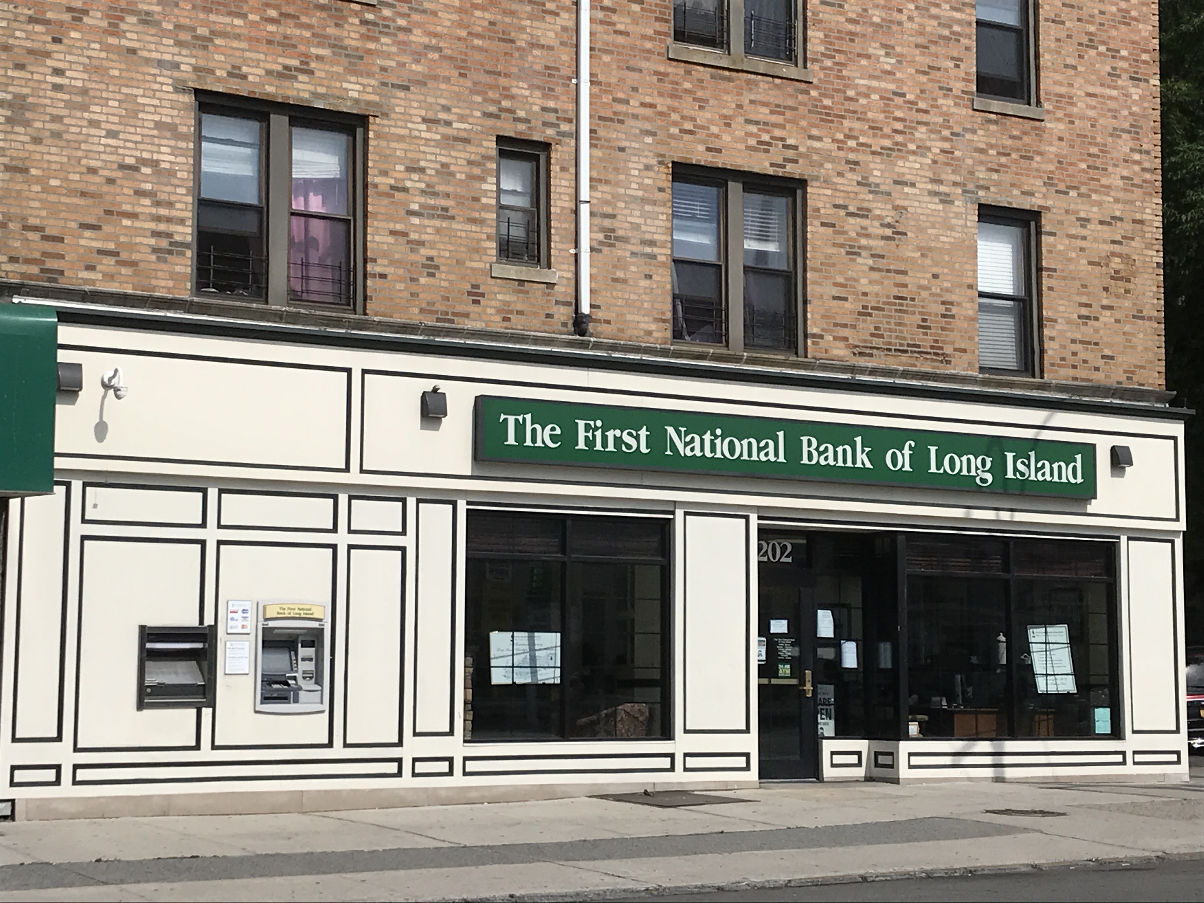 The First National Bank of Long Island 01