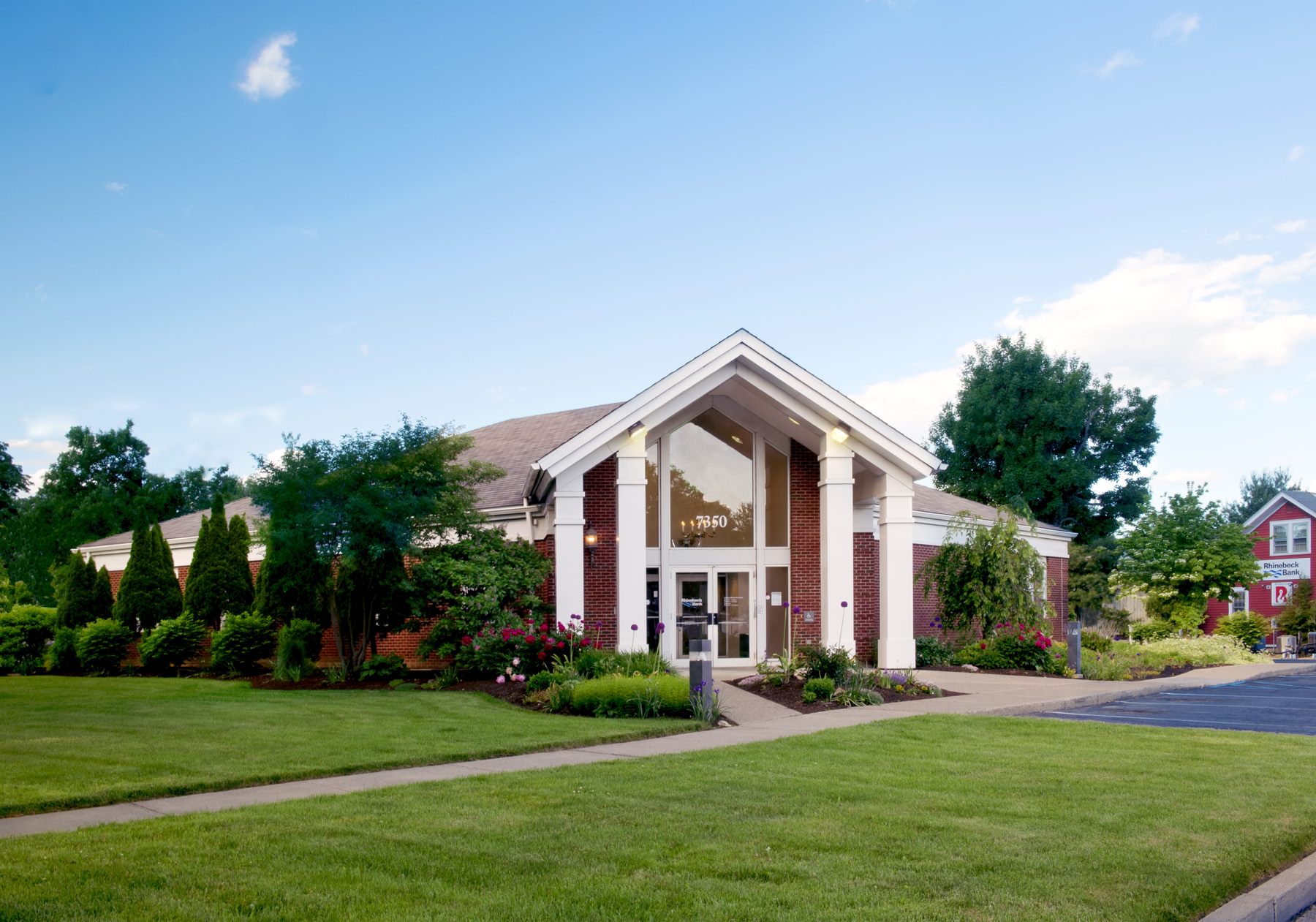 Rhinebeck Bank 01