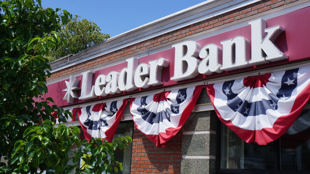 Leader Bank - East Arlington Branch 01