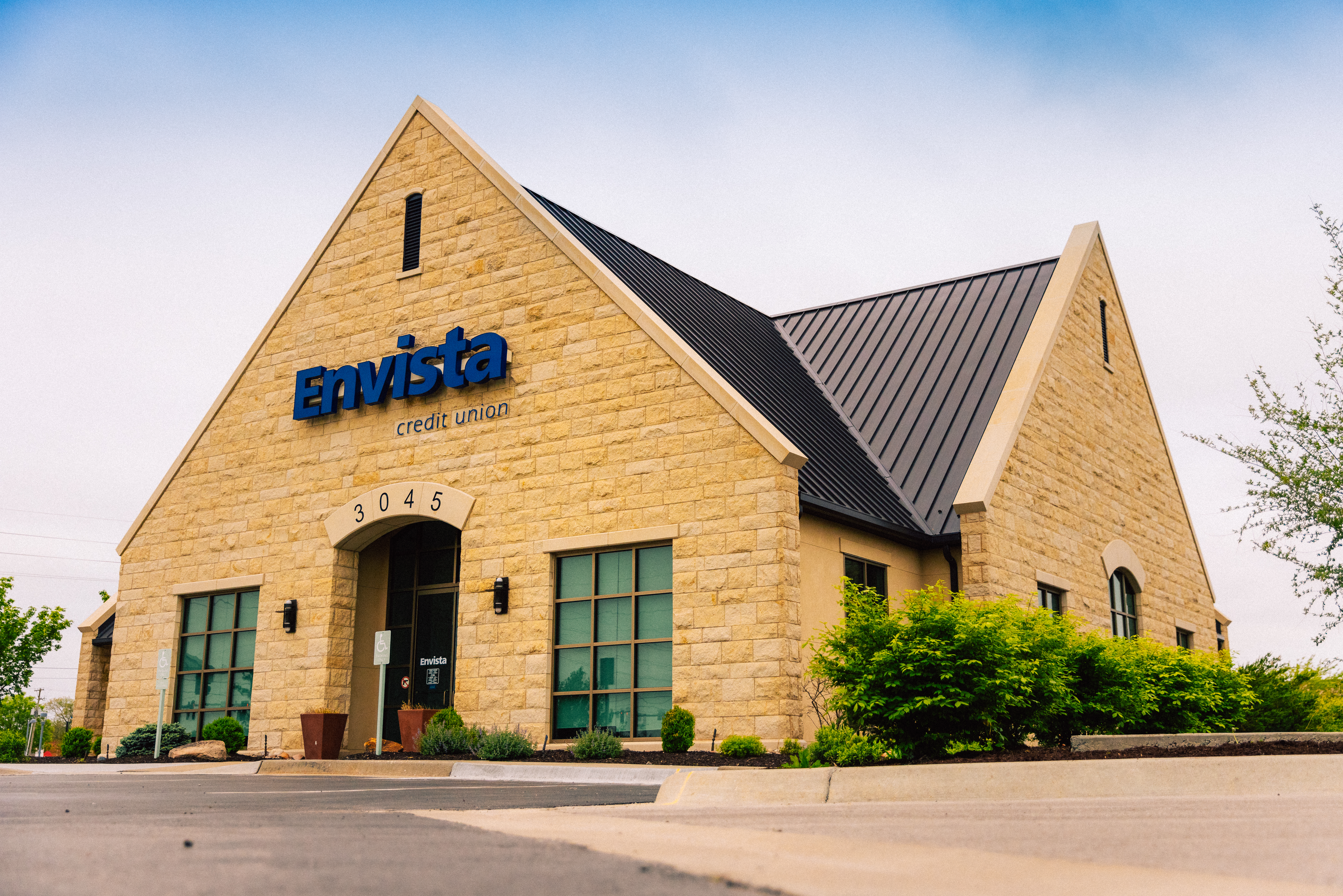 Envista Credit Union 01