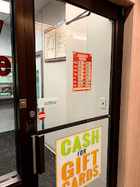 Loop Currency Exchange 02